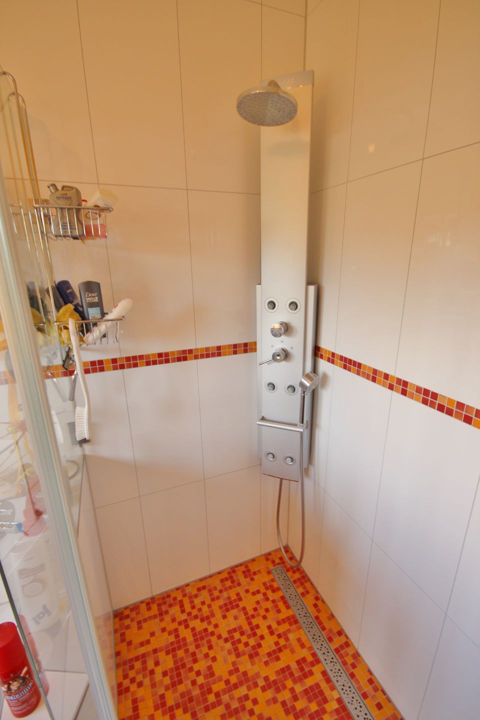 Elegante Villa mit Fernblick und Wintergarten