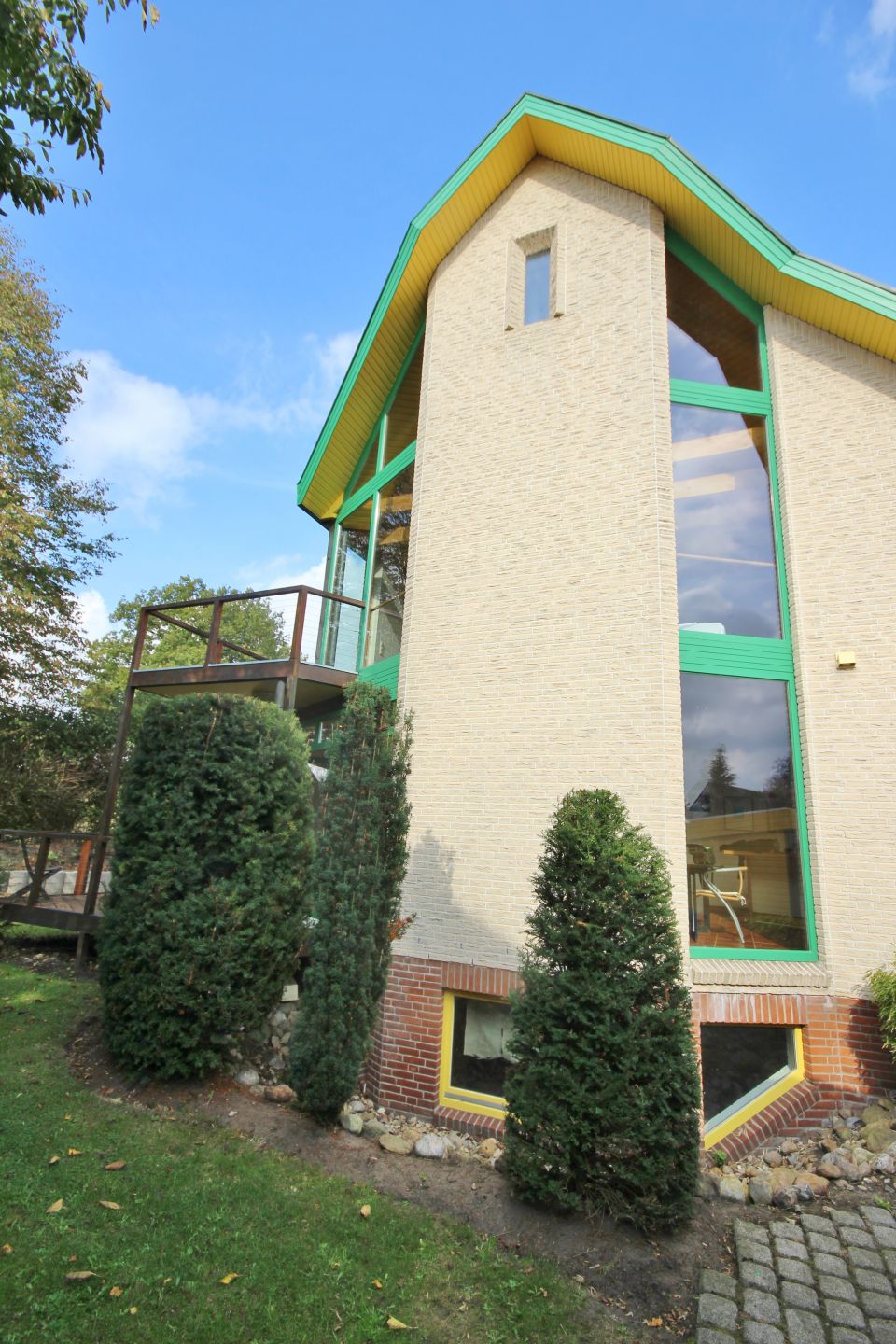 Ihr Traumhaus in Essen – Modernes Wohnen mit Fernblick