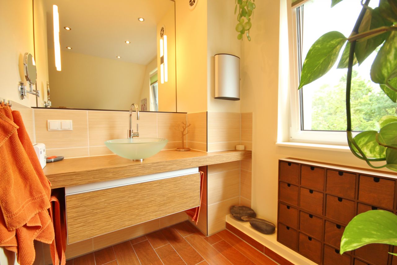 Ihr neues Zuhause mit Blick auf die Berge – stilvolle Eigentumswohnung in Essen